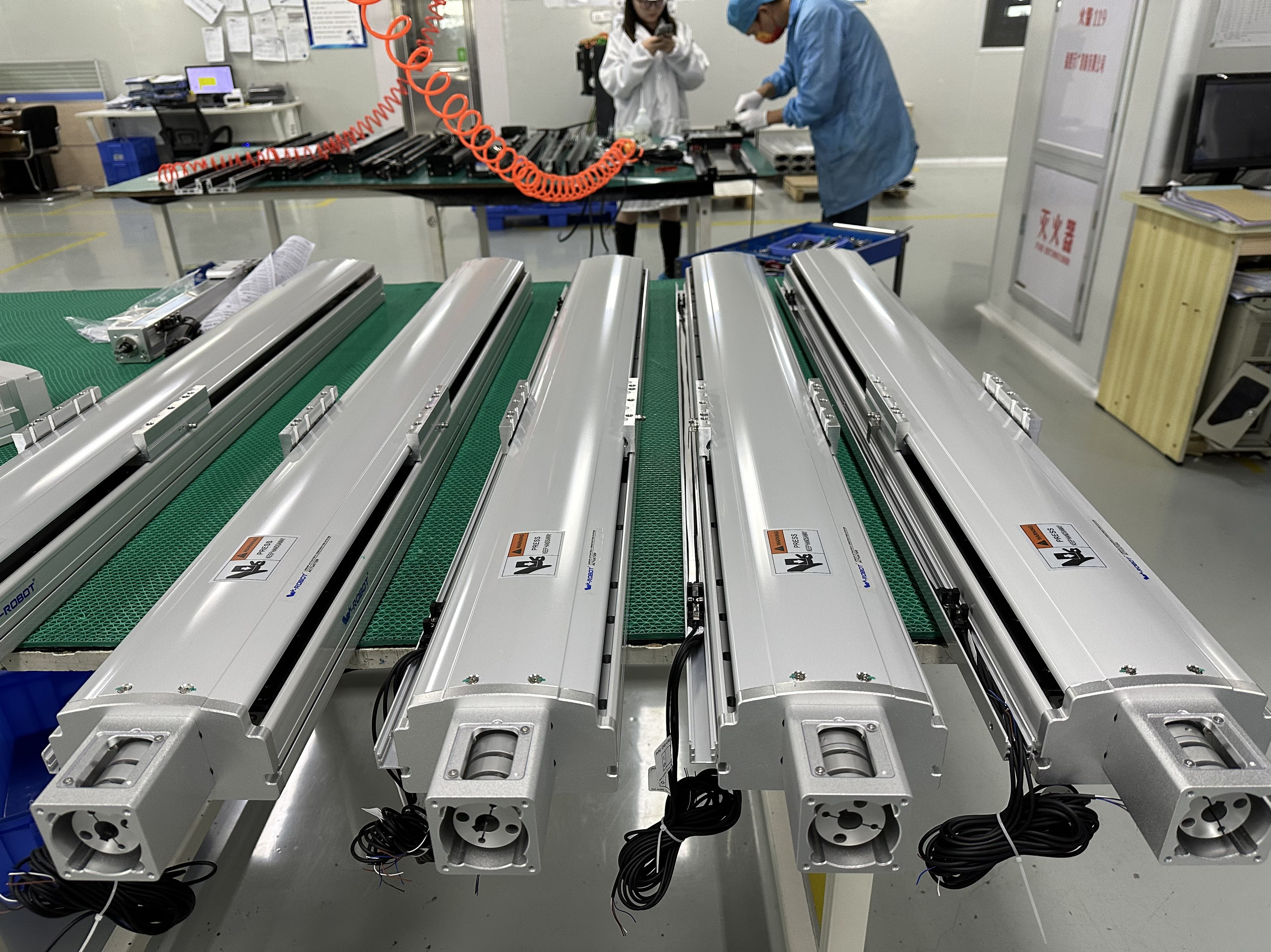 3 Reasons Semi-Enclosed Linear Motor Modules Win at High-Speed Positioning