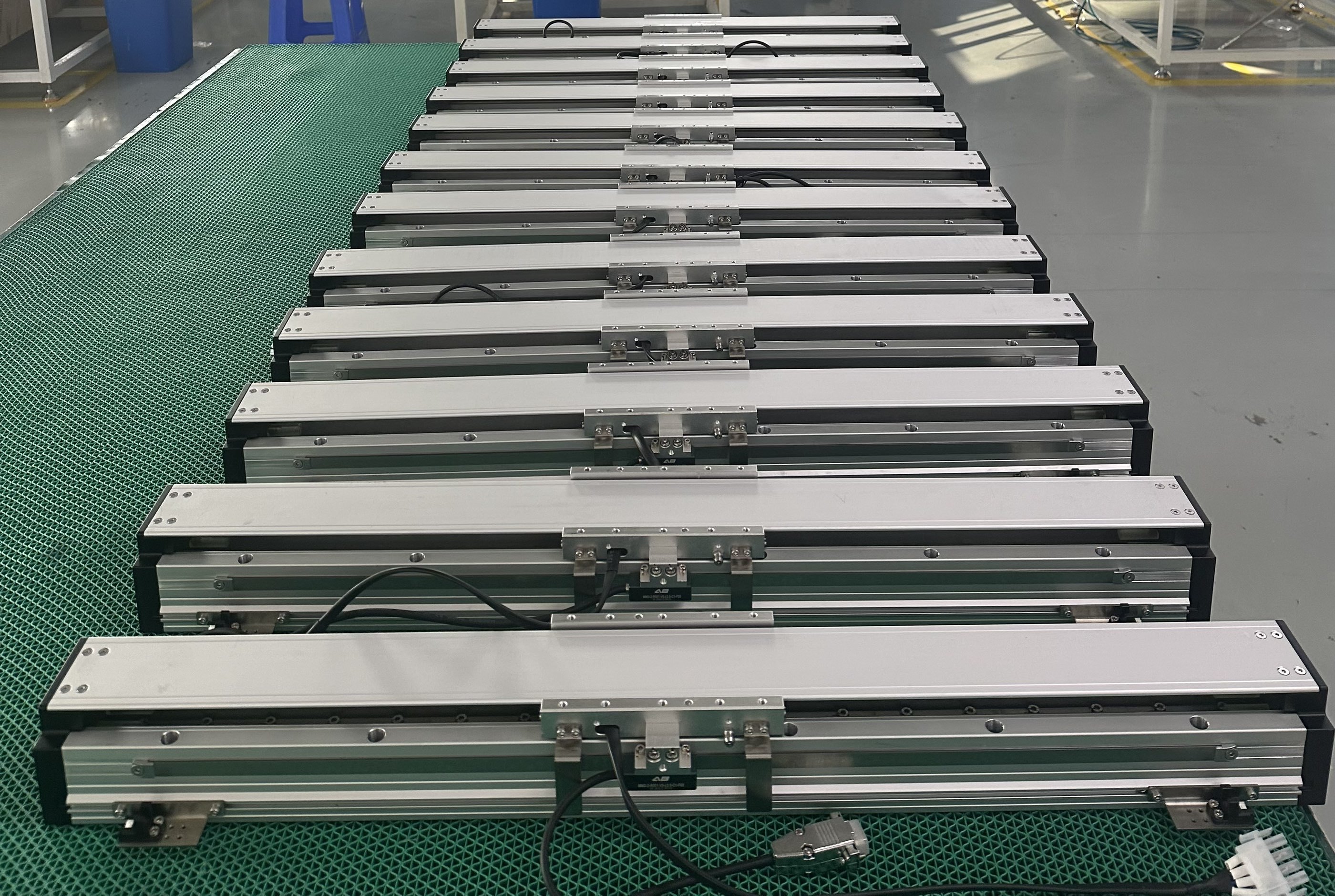 Avoiding Gripping Failure: A Guide to Selecting Stroke and Grip Force for Electric Robot Grippers