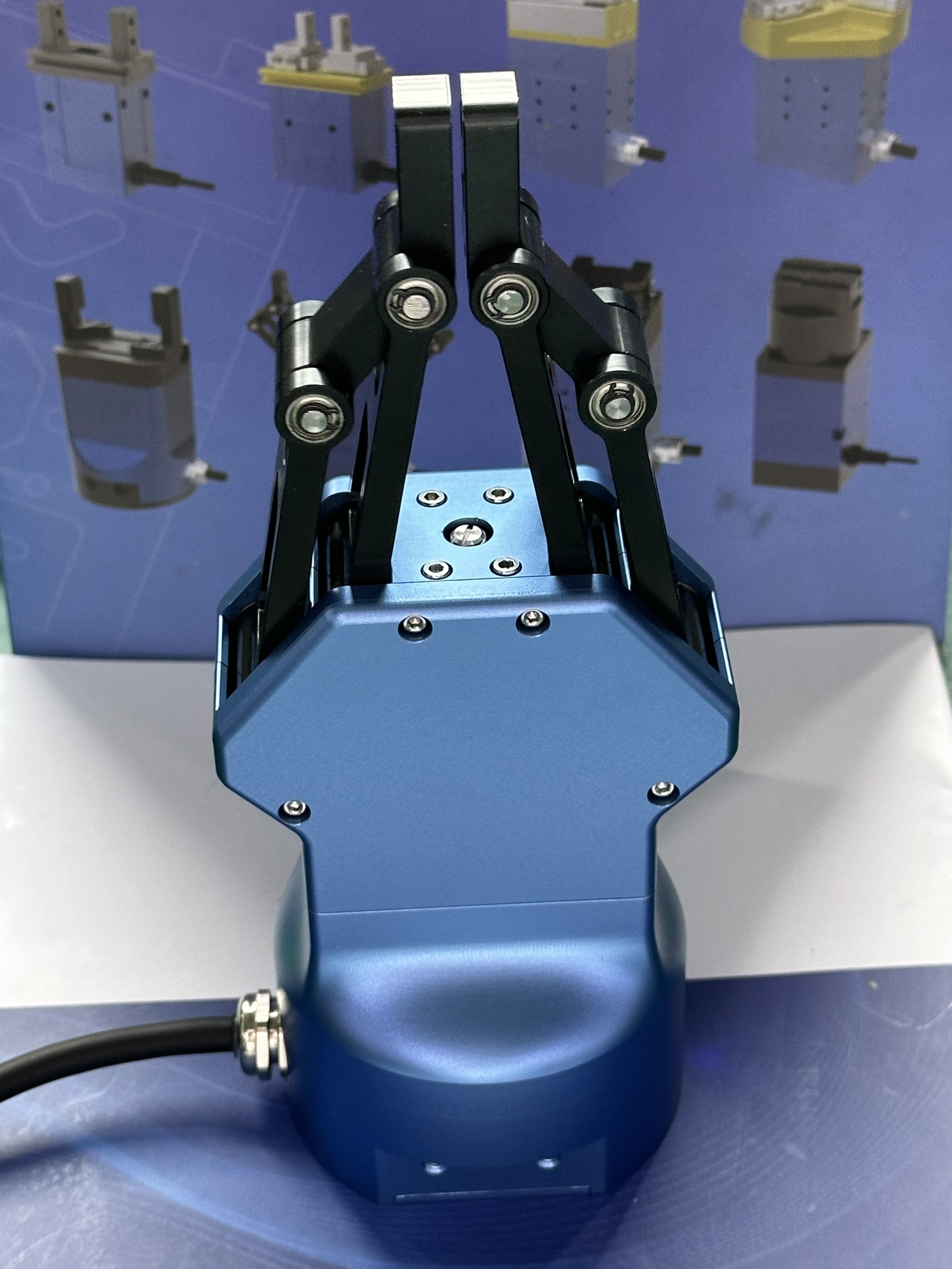 Two-finger electric gripper