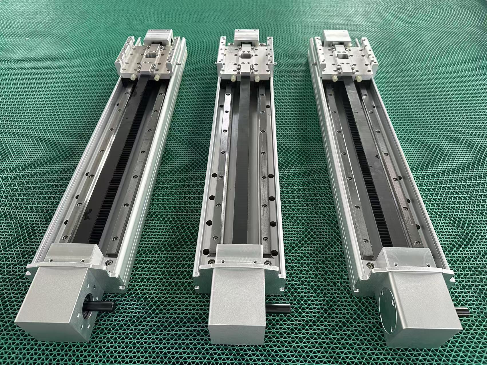 A Guide to Extreme Precision: Linear Motion Requirements in Semiconductor and Inspection Equipment