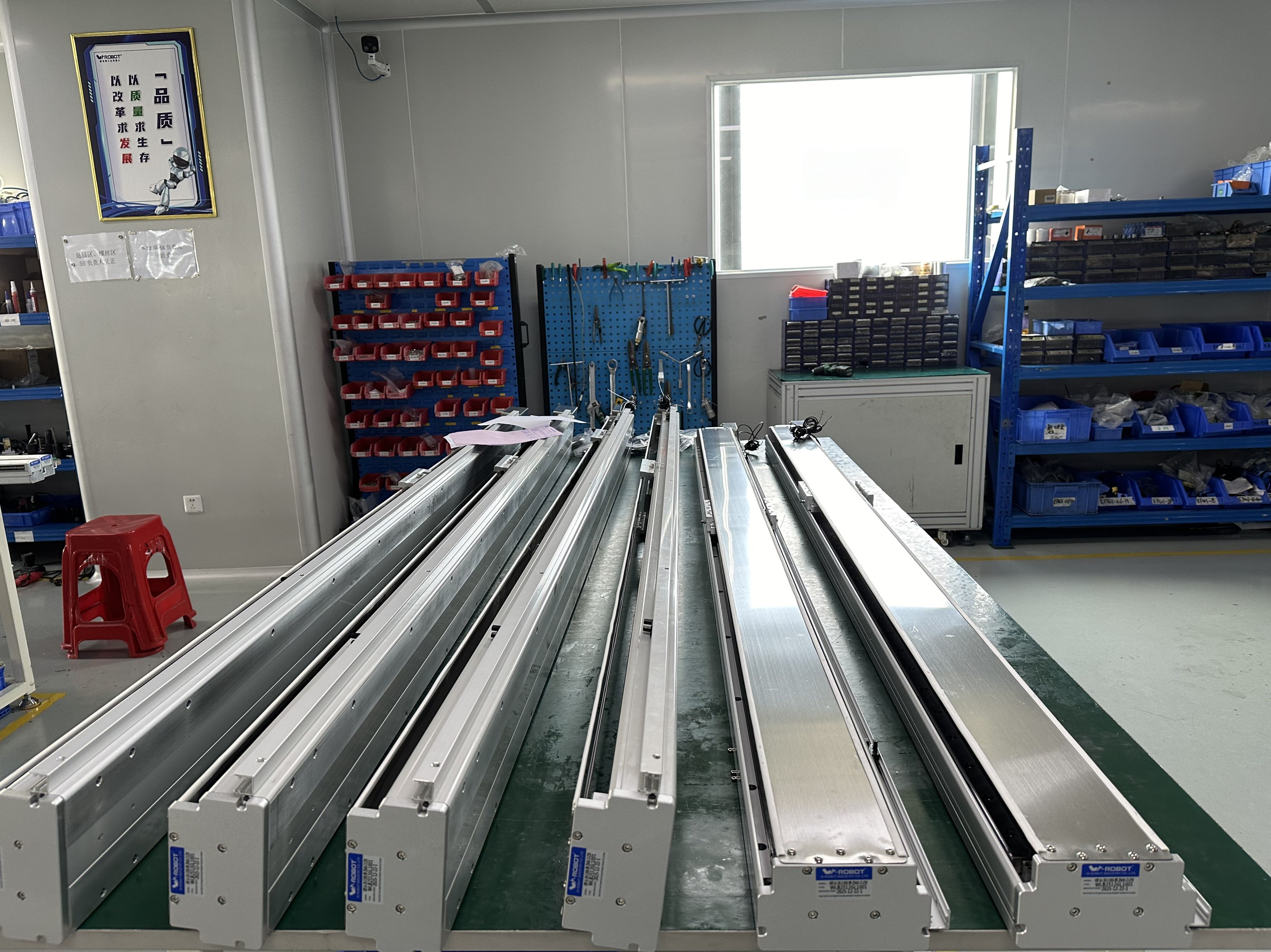 Belt-driven linear module